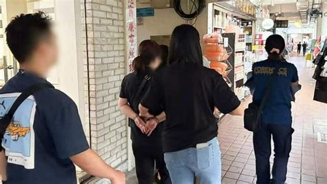 新加坡 色情按摩|警方扫荡裕廊东按摩院 四业者和三女协助调查 